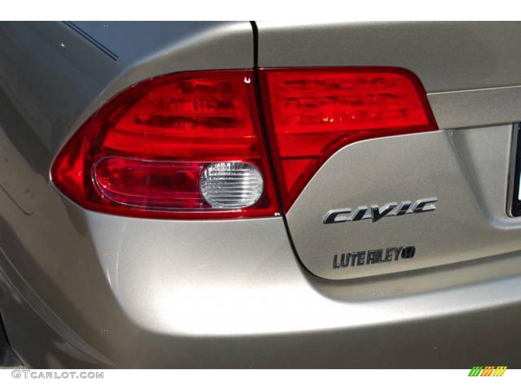 2007 Civic LX Sedan - Borrego Beige Metallic / Ivory photo #23