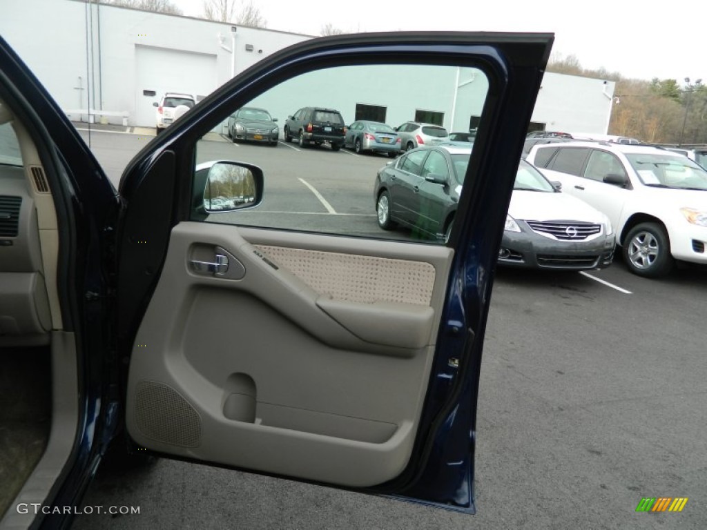 2010 Nissan Frontier LE Crew Cab 4x4 Beige Door Panel Photo #62495094
