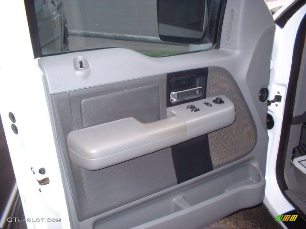 2004 F150 XLT Regular Cab 4x4 - Oxford White / Medium/Dark Flint photo #11