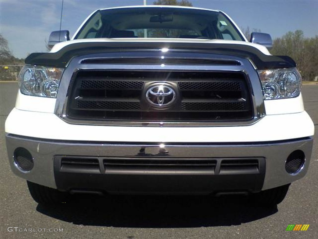 2011 Tundra Double Cab - Super White / Black photo #2