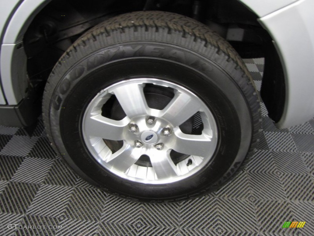 2009 Ford Escape Limited Wheel Photos