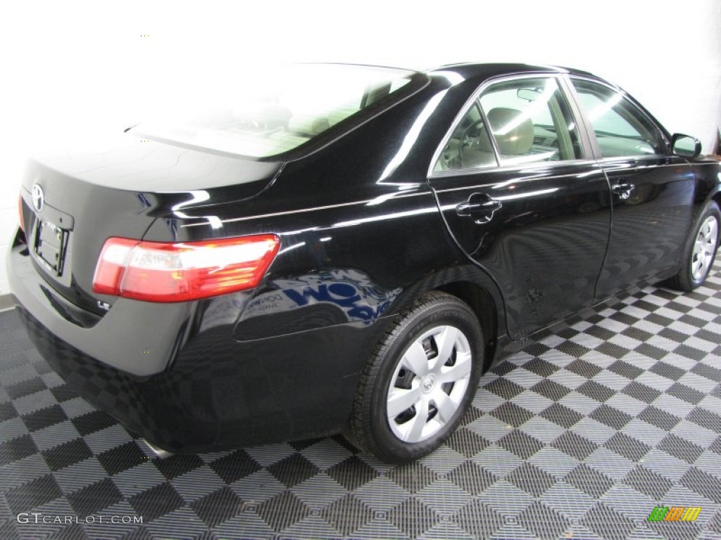 2007 Camry LE V6 - Black / Ash photo #4