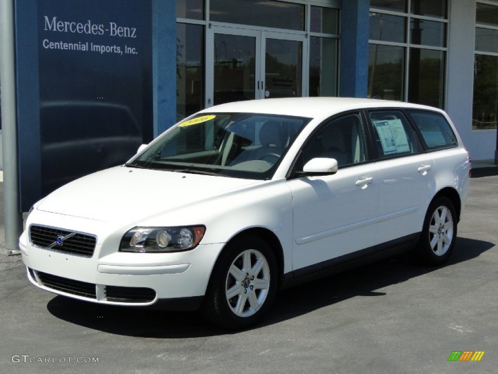 2006 V50 2.4i - Ice White / Dark Beige/Quartz photo #4