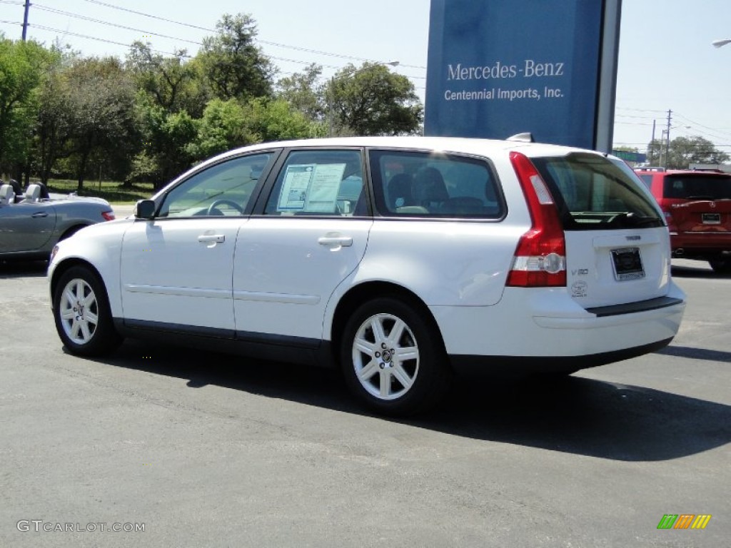 2006 V50 2.4i - Ice White / Dark Beige/Quartz photo #6