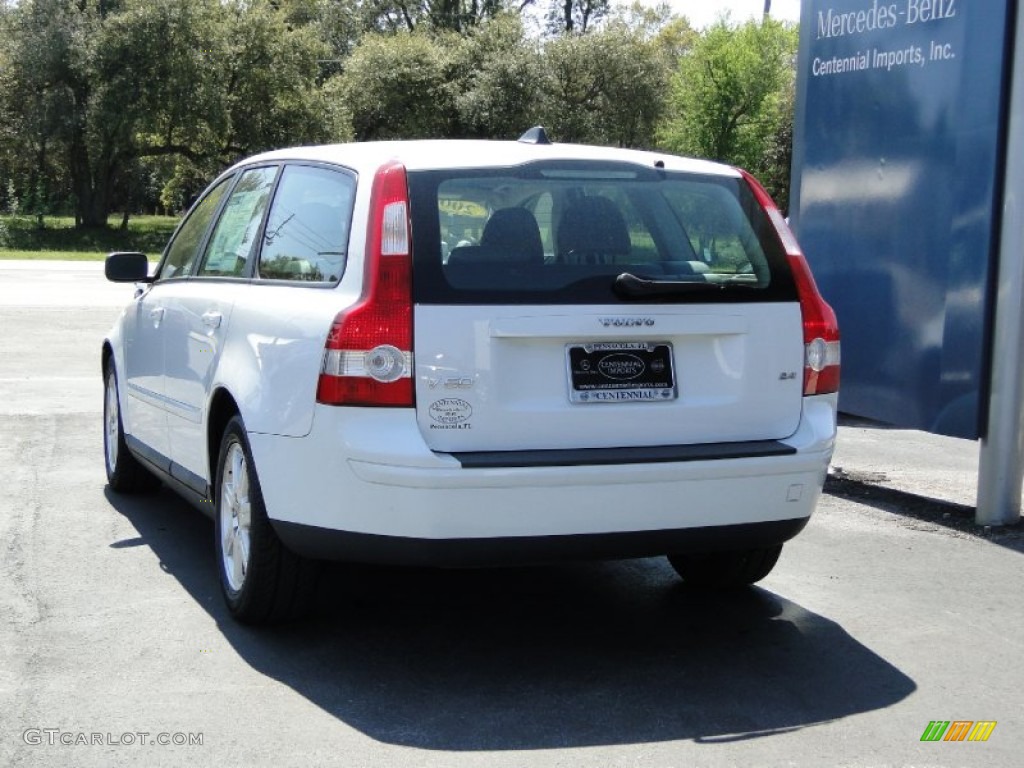 2006 V50 2.4i - Ice White / Dark Beige/Quartz photo #8