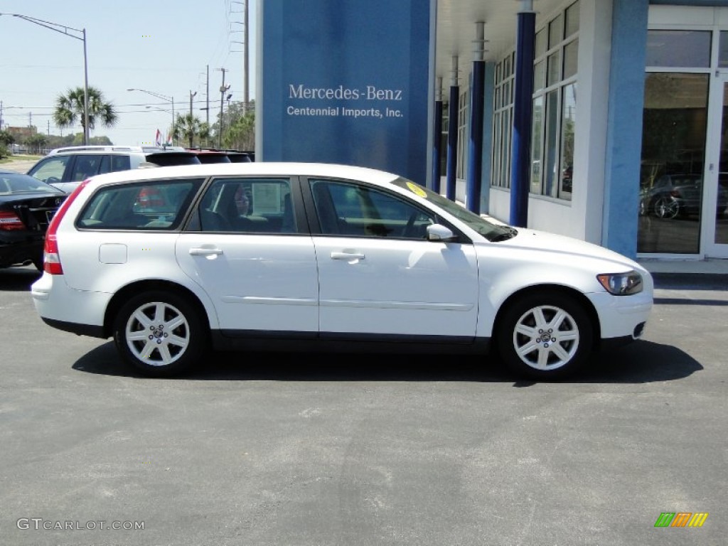 2006 V50 2.4i - Ice White / Dark Beige/Quartz photo #10