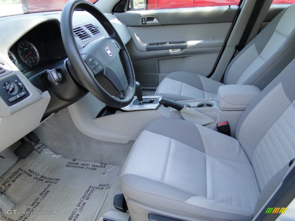Dark Beige/Quartz Interior 2006 Volvo V50 2.4i Photo #62501220