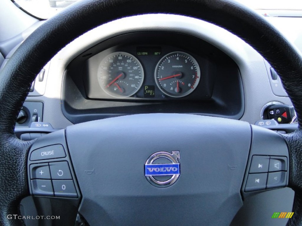 2006 Volvo V50 2.4i Dark Beige/Quartz Steering Wheel Photo #62501247
