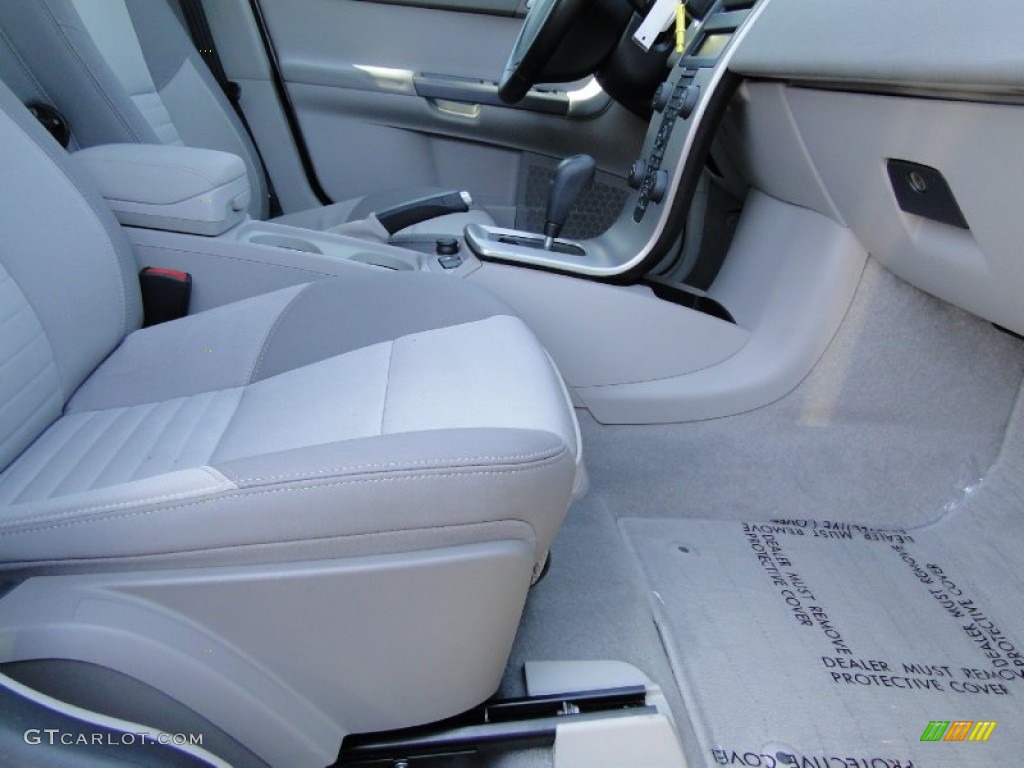 2006 V50 2.4i - Ice White / Dark Beige/Quartz photo #24
