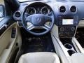 Obsidian Black Metallic - GL 550 4Matic Photo No. 25