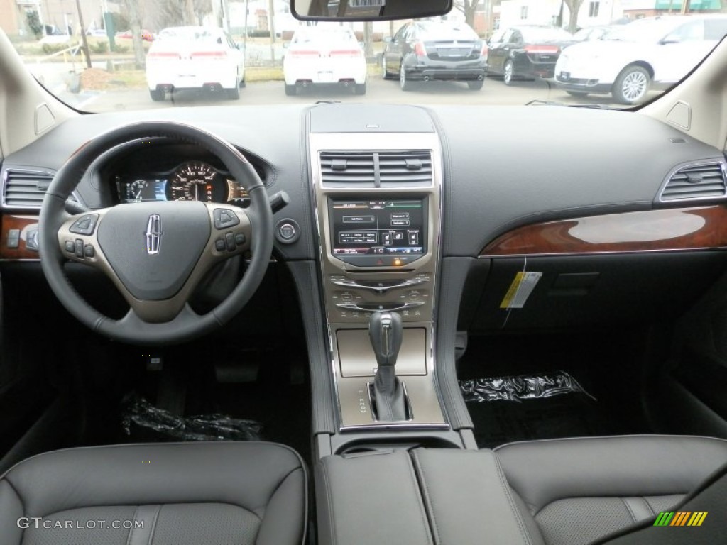 2012 Lincoln MKX AWD Charcoal Black Dashboard Photo #62506150