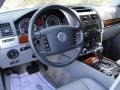 2005 Volkswagen Touareg Kristal Grey Interior Dashboard Photo