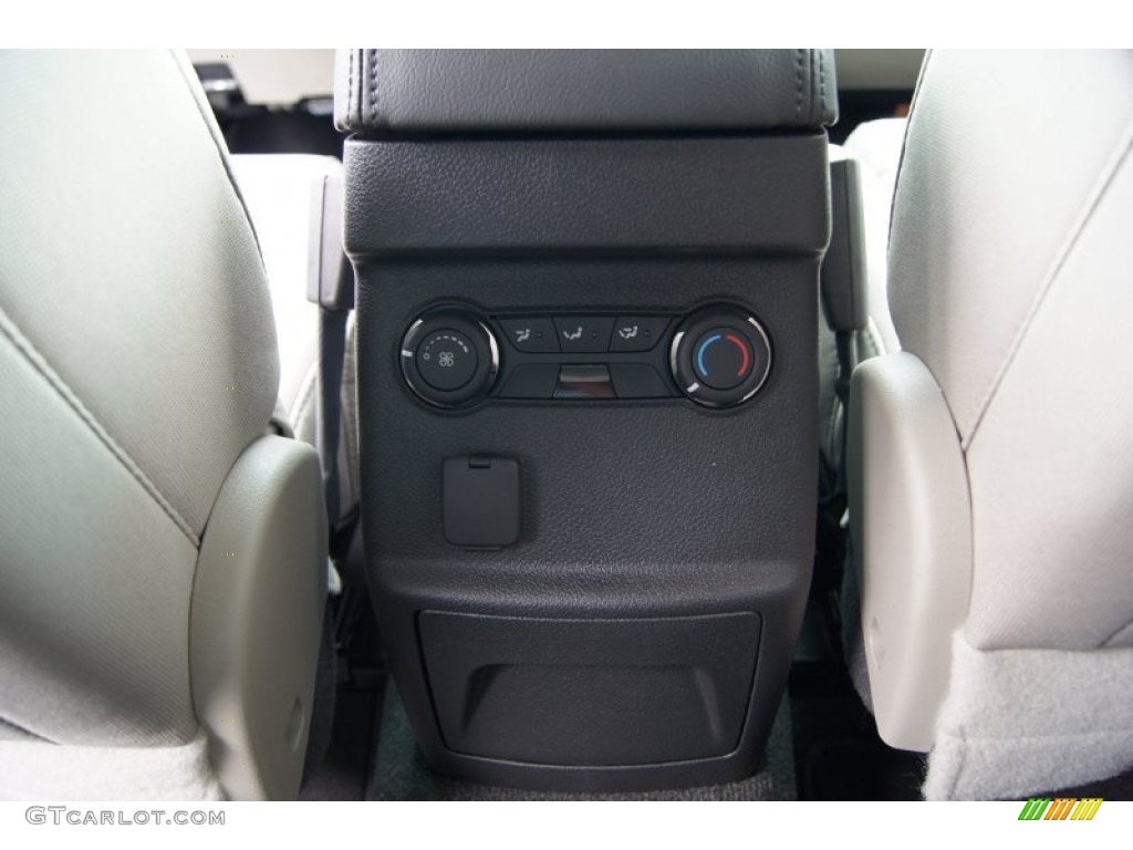 2013 Ford Explorer XLT EcoBoost Controls Photo #62509630