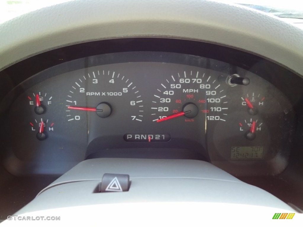 2005 F150 XLT SuperCab 4x4 - Silver Metallic / Medium Flint Grey photo #22