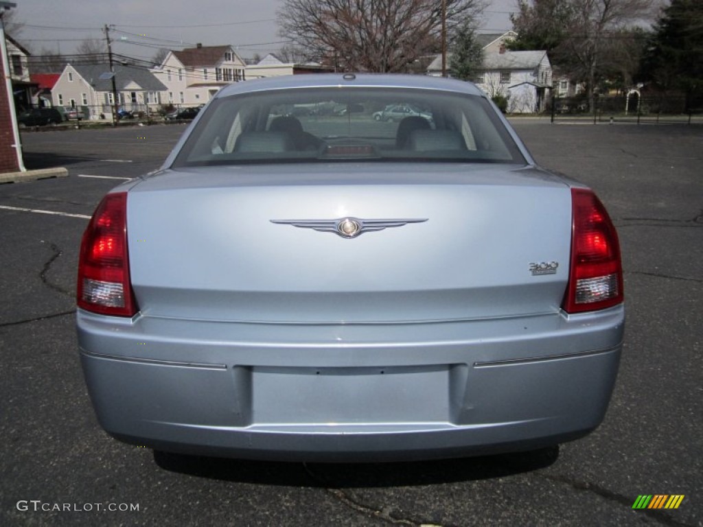 2006 300 Touring - Butane Blue Pearlcoat / Dark Slate Gray/Light Graystone photo #6