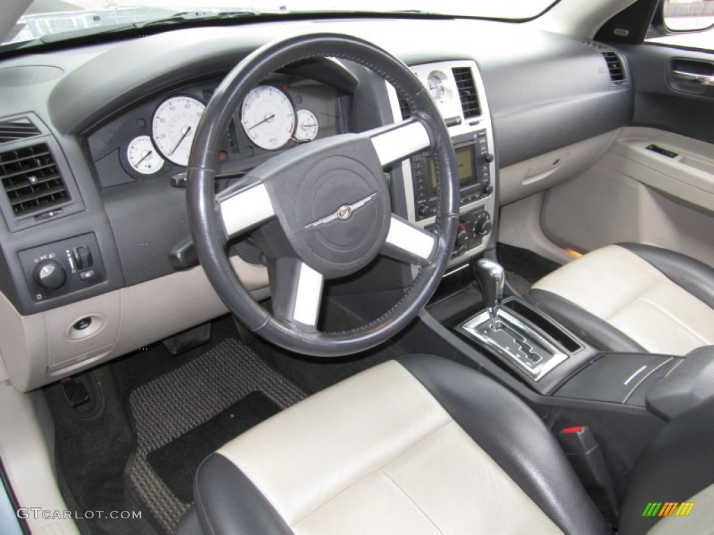 Dark Slate Gray/Light Graystone Interior 2006 Chrysler 300 Touring Photo #62520757