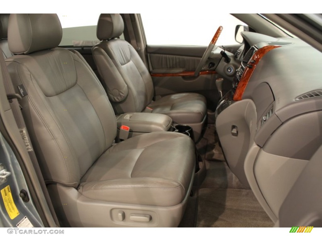 2007 Toyota Sienna XLE Limited AWD Front Seat Photos
