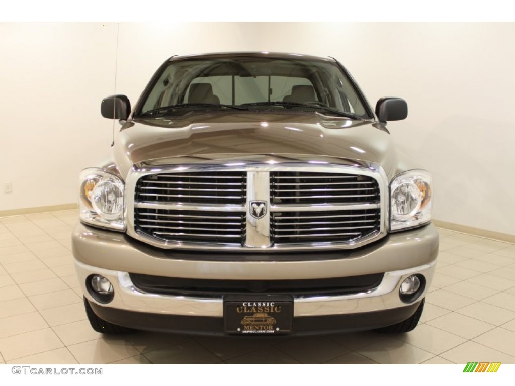 2008 Ram 1500 SLT Quad Cab 4x4 - Light Khaki Metallic / Khaki photo #2
