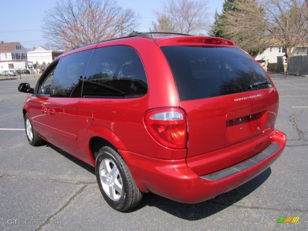 Inferno Red Crystal Pearl 2005 Dodge Grand Caravan SXT Exterior Photo #62521942
