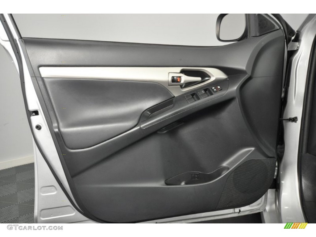 2009 Pontiac Vibe GT Ebony Door Panel Photo #62522807