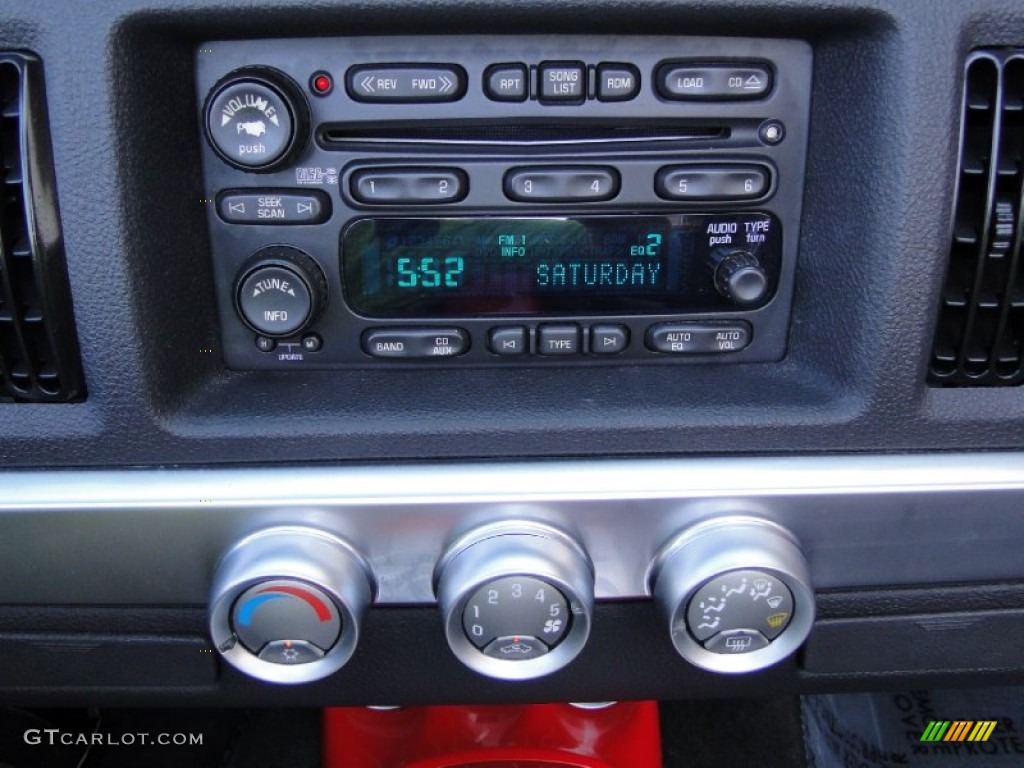 2005 Chevrolet SSR Standard SSR Model Audio System Photos