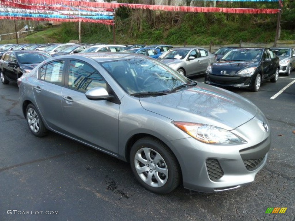 2012 MAZDA3 i Sport 4 Door - Liquid Silver Metallic / Black photo #7