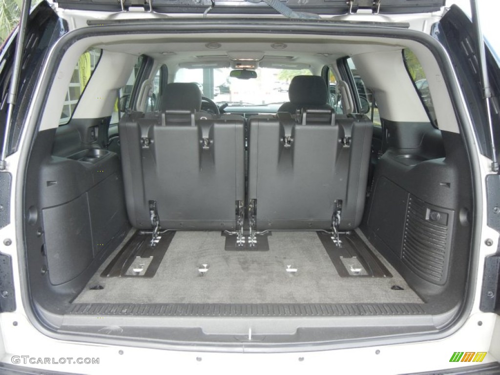 2008 GMC Yukon SLE 4x4 Trunk Photo #62534284