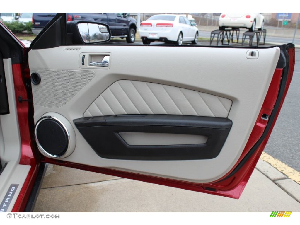 2011 Ford Mustang V6 Premium Convertible Stone Door Panel Photo #62534332
