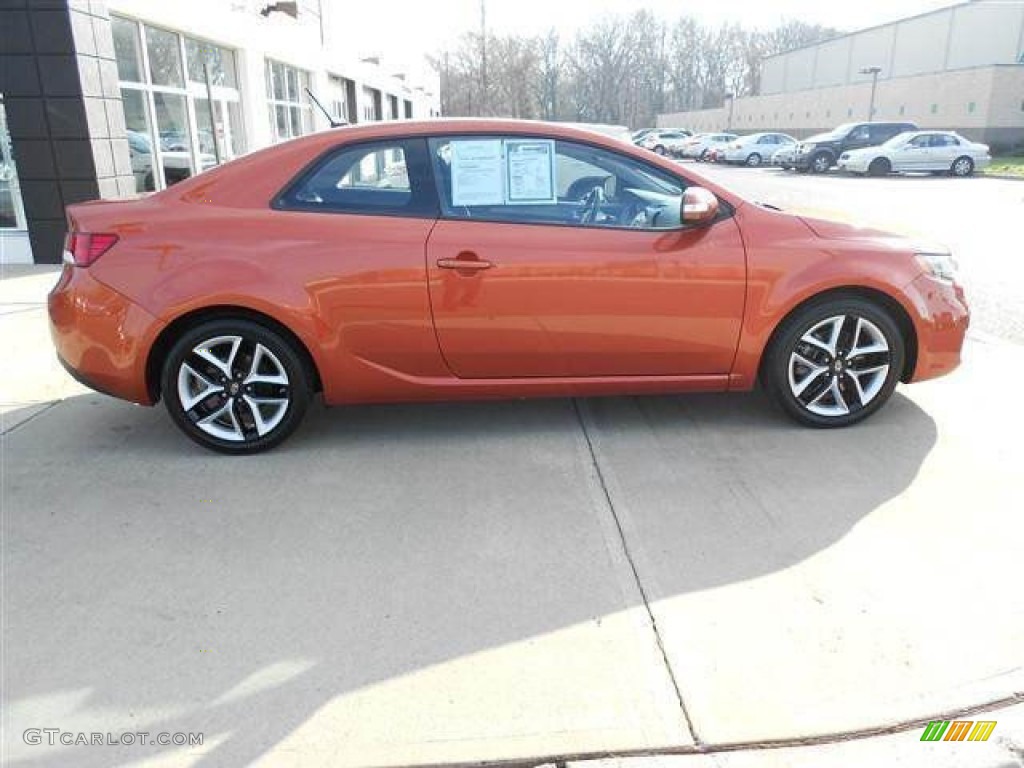 2010 Forte Koup SX - Copperhead / Black Sport photo #5