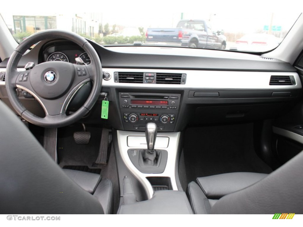 2007 BMW 3 Series 335i Coupe Black Dashboard Photo #62536492