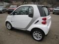 2009 Crystal White Smart fortwo passion coupe  photo #7