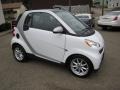 2009 Crystal White Smart fortwo passion coupe  photo #13