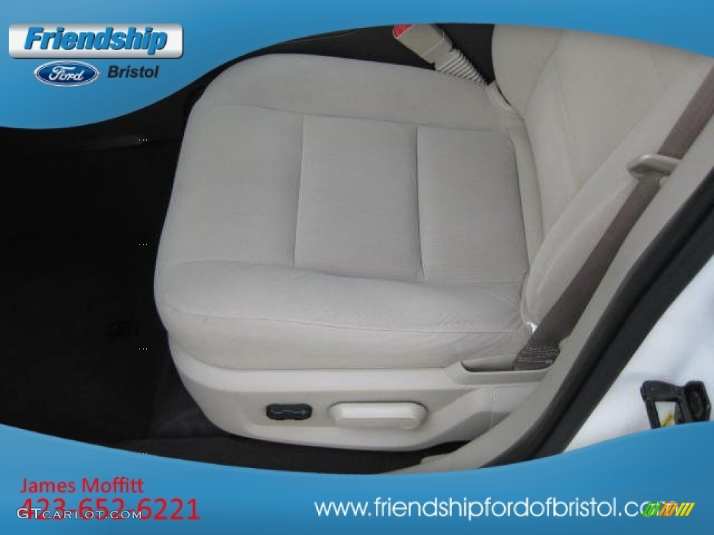 2008 Taurus SEL - Oxford White / Medium Light Stone photo #12