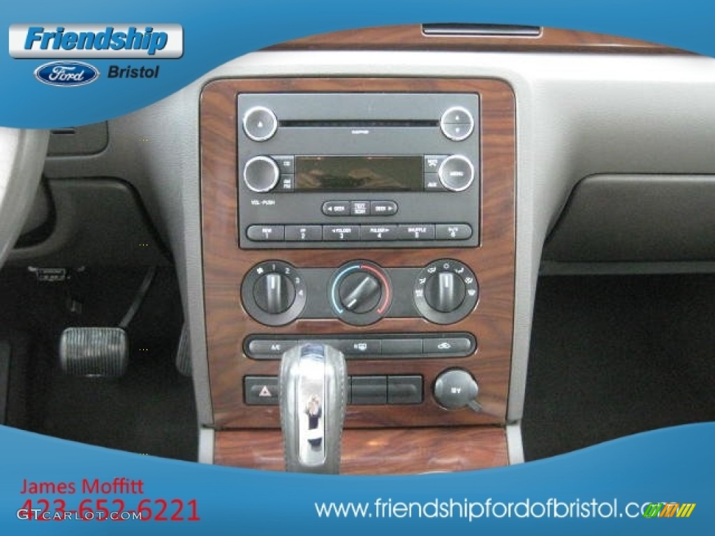 2008 Taurus SEL - Oxford White / Medium Light Stone photo #19