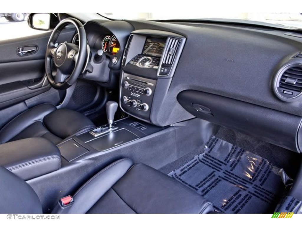 Charcoal Interior 2010 Nissan Maxima 3.5 SV Sport Photo #62540988