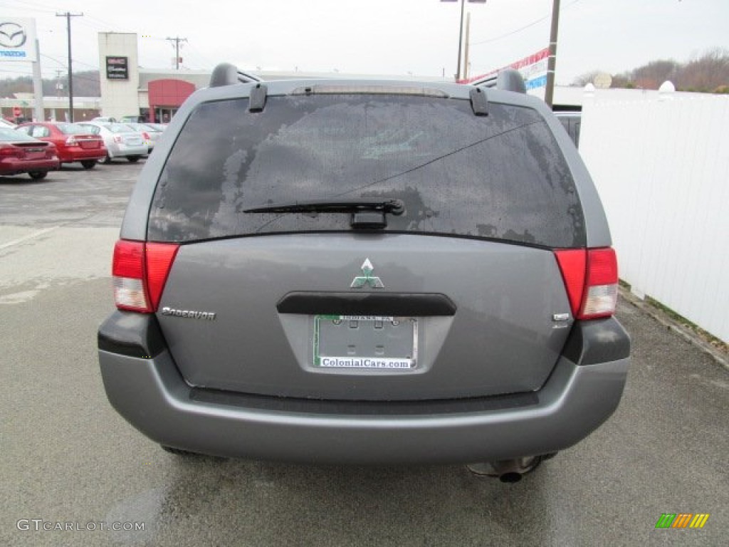 2004 Endeavor LS AWD - Titanium Gray Pearl / Charcoal Gray photo #7