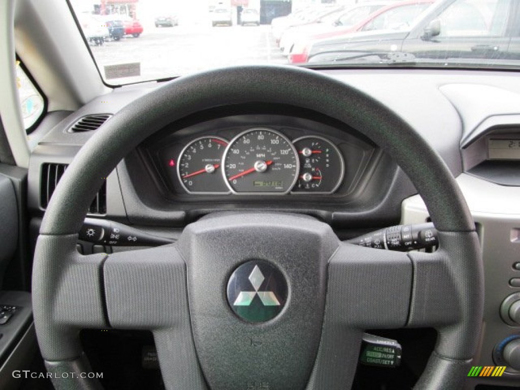 2004 Endeavor LS AWD - Titanium Gray Pearl / Charcoal Gray photo #13