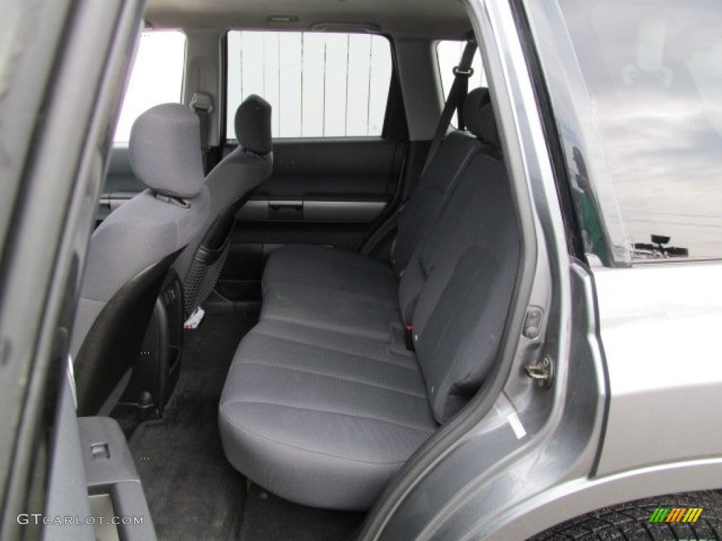 2004 Endeavor LS AWD - Titanium Gray Pearl / Charcoal Gray photo #16