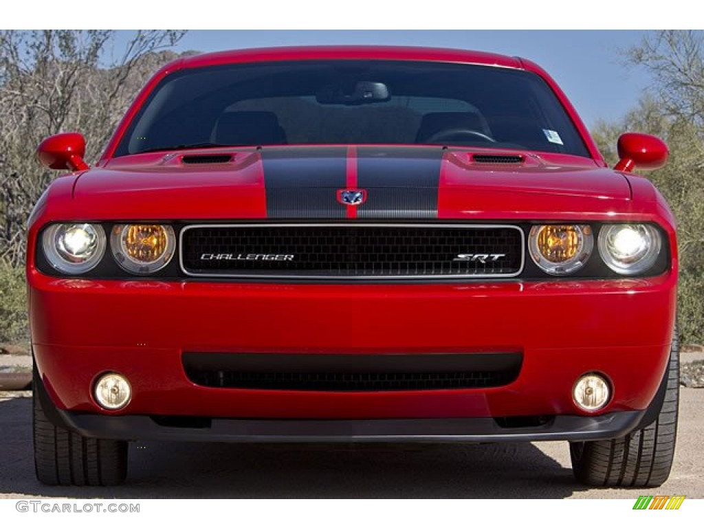 2009 Challenger SRT8 - Inferno Red Crystal Pearl Coat / Dark Slate Gray photo #2