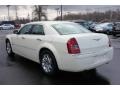 Cool Vanilla - 300 C HEMI Photo No. 2