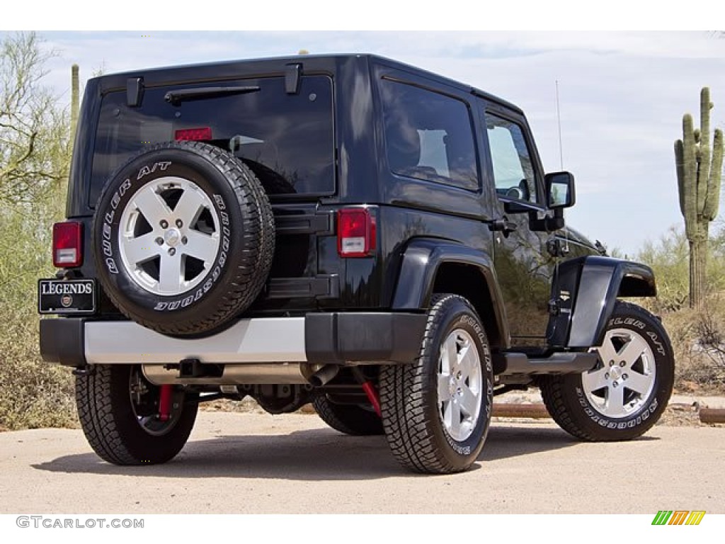 2011 Wrangler Sahara 4x4 - Black / Black/Dark Saddle photo #8