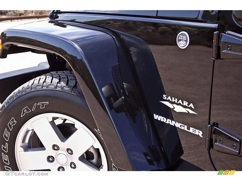 2011 Wrangler Sahara 4x4 - Black / Black/Dark Saddle photo #9