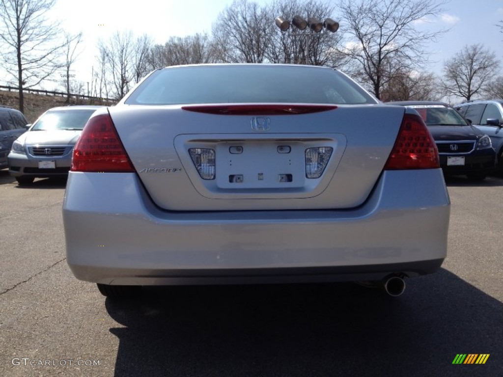 2006 Accord LX Sedan - Alabaster Silver Metallic / Black photo #11