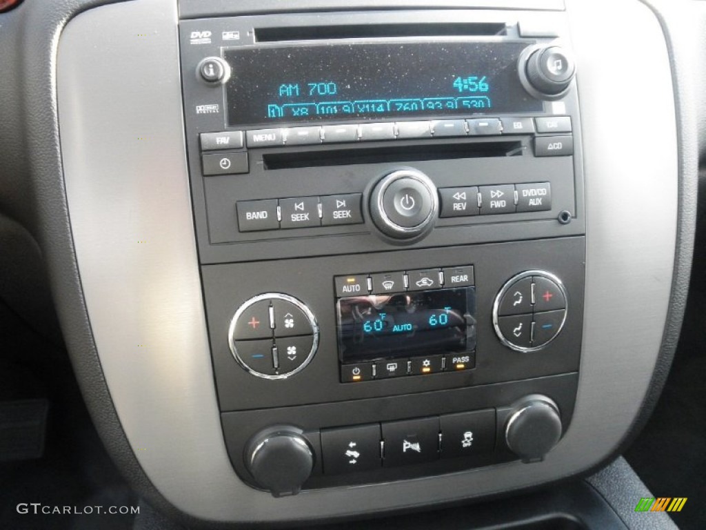 2012 GMC Yukon XL SLE 4x4 Controls Photo #62555569