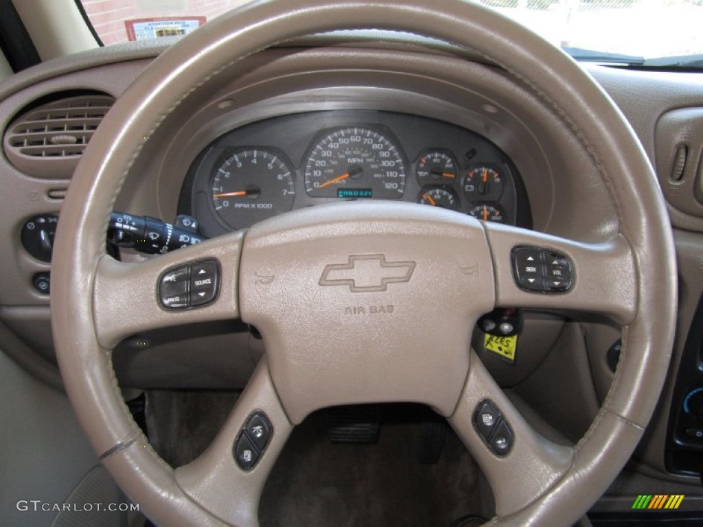 2004 Chevrolet TrailBlazer LT 4x4 Light Cashmere Steering Wheel Photo #62556697