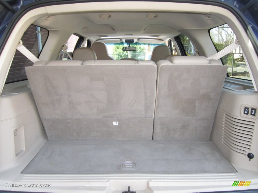 2003 Ford Expedition Eddie Bauer 4x4 Trunk Photo #62557045