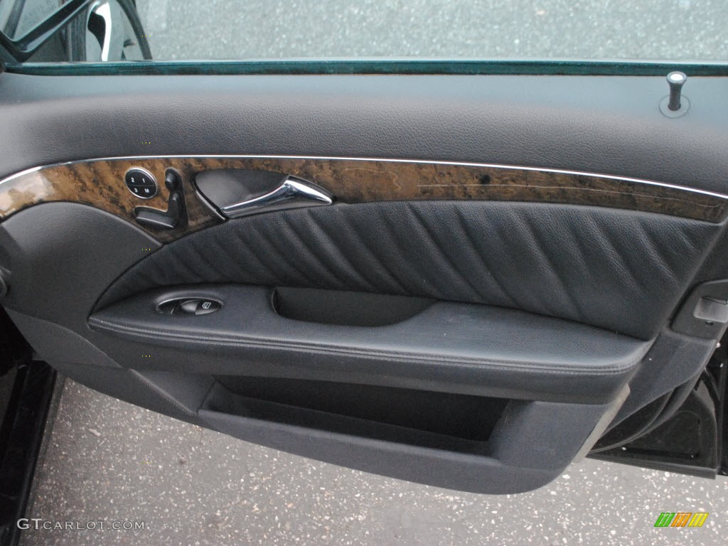 2004 Mercedes-Benz E 500 4Matic Wagon Door Panel Photos