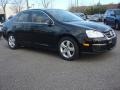 Black - Jetta SE Sedan Photo No. 2