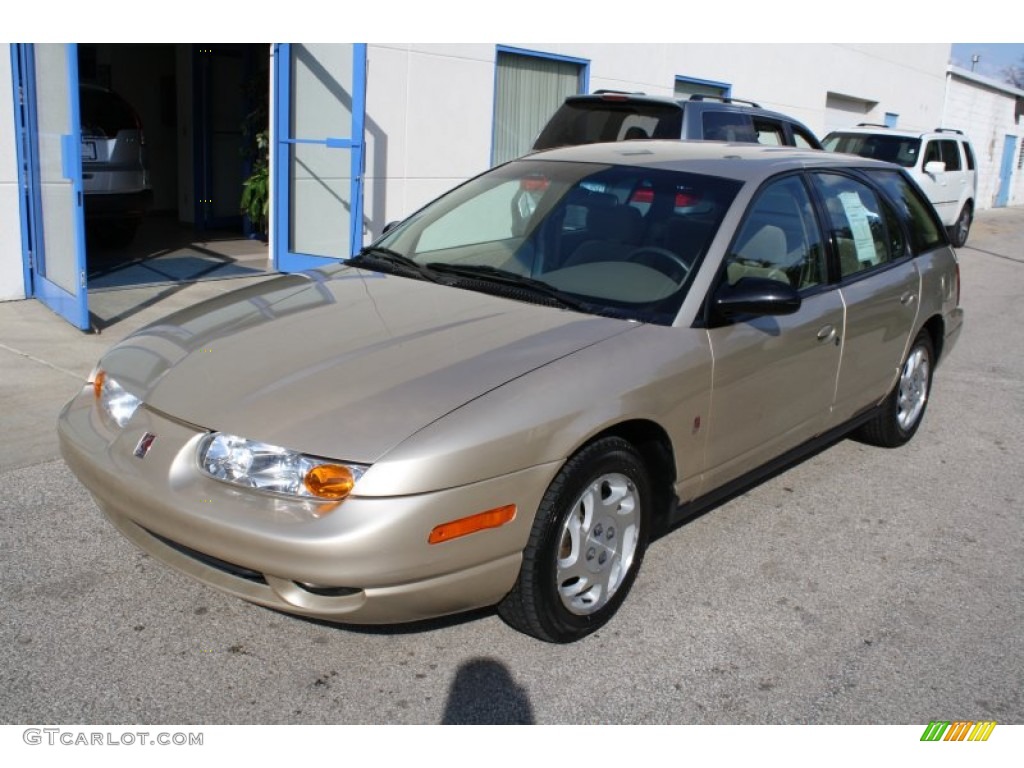 Gold 2001 Saturn S Series SW2 Wagon Exterior Photo #62565055
