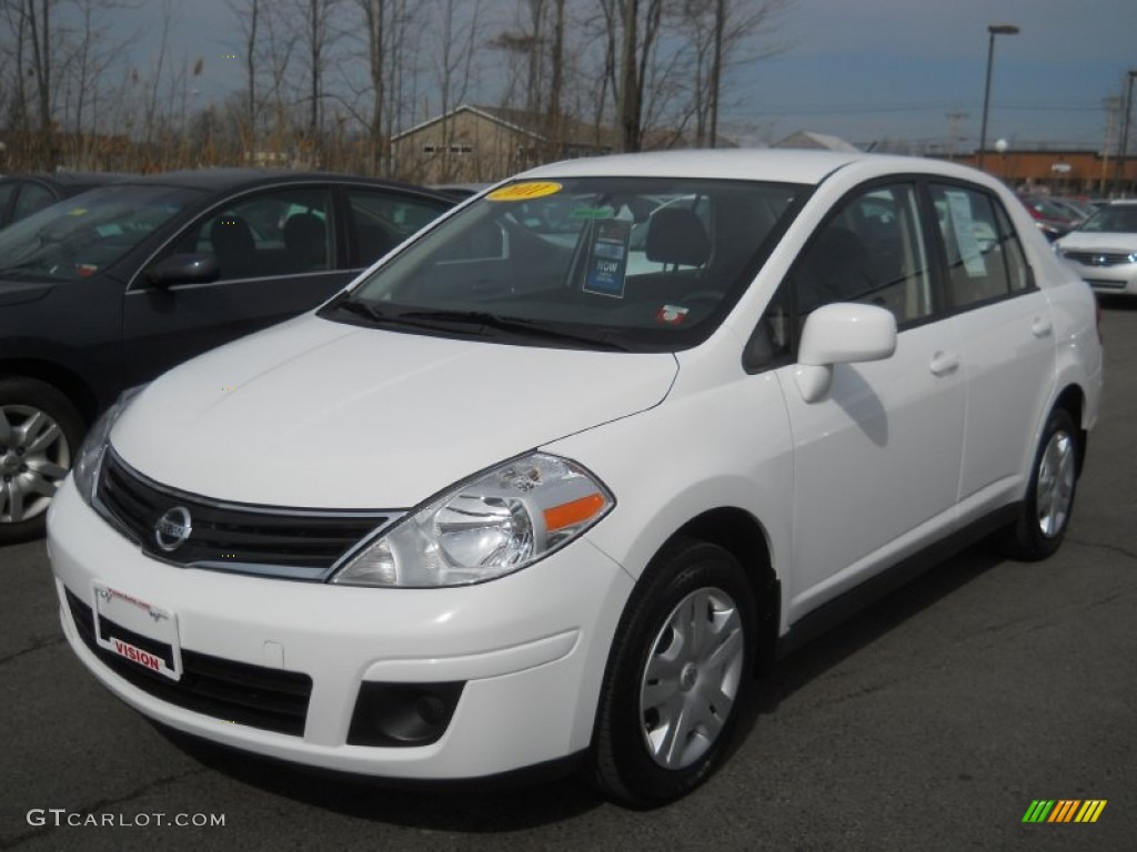 2011 Versa 1.8 S Sedan - Fresh Powder White / Charcoal photo #1